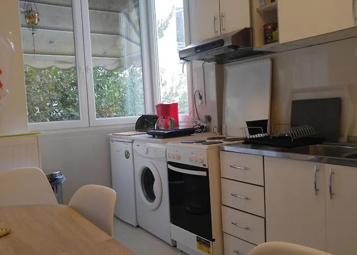 Sea , Airport,parking 56sqm Apartman Szaloniki