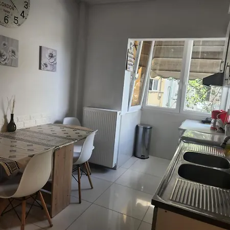 Sea , Airport,parking 56sqm * סלוניקי